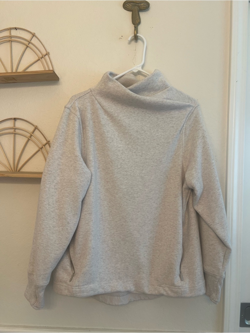 Athleta Gray Funnel Neck Fleece Pullover Sweatshirt Size L